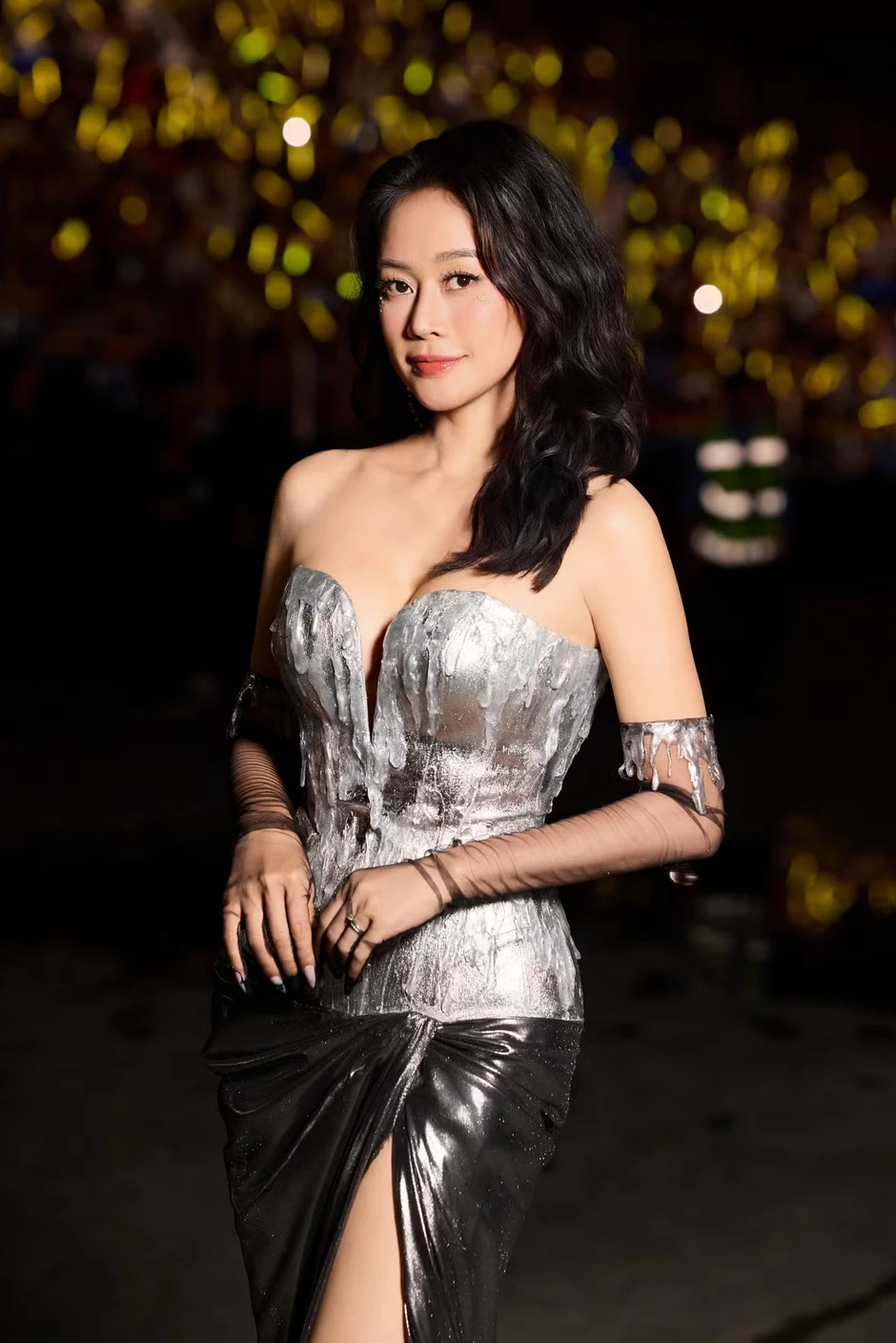 Nữ MC chia sẻ sức ép hâm nóng 20.000 khán giả ở concert Thanh xuân