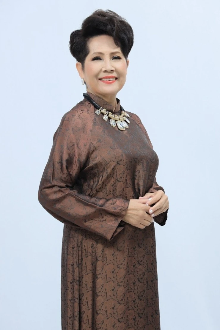 Nữ nghệ sĩ nào đông con nhất showbiz Việt hiện nay? Nữ nghệ sĩ nào đông con nhất showbiz Việt hiện nay?