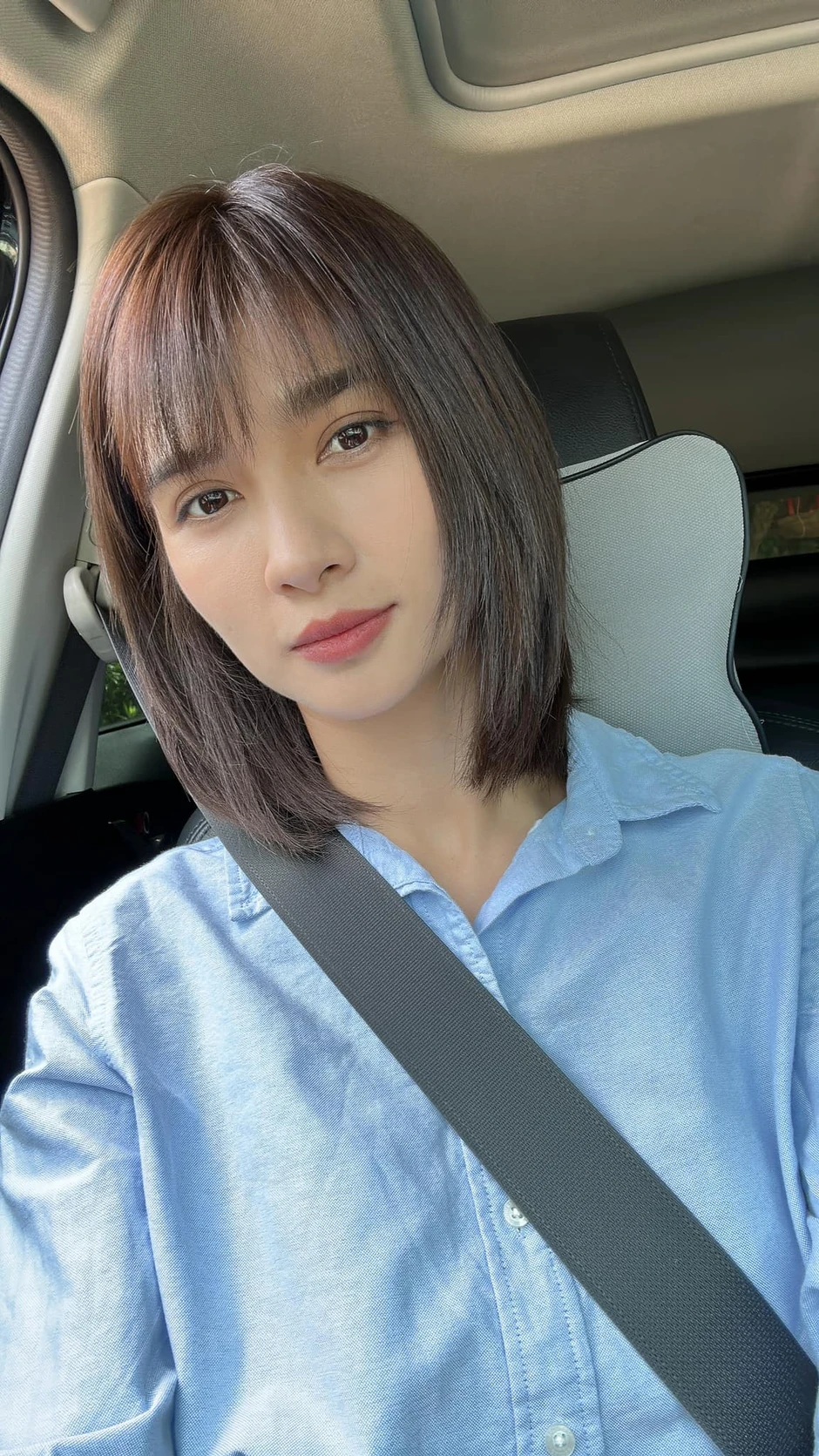 Nữ NSƯT trẻ đẹp nhất miền Nam 21 tuổi đã là mẹ đơn thân, U40 nhan sắc sáng rực, vướng tin đồn yêu đồng giới Nữ NSƯT trẻ đẹp nhất miền Nam 21 tuổi đã là mẹ đơn thân, U40 nhan sắc sáng rực, vướng tin đồn yêu đồng giới