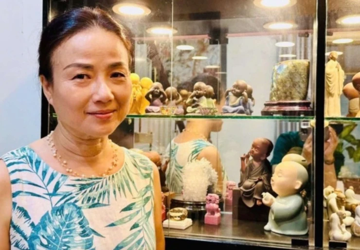 Nữ Phó Giáo sư vào vai từ nông dân đến Nam Phương Hoàng Hậu là ai? Nữ Phó Giáo sư vào vai từ nông dân đến Nam Phương Hoàng Hậu là ai?