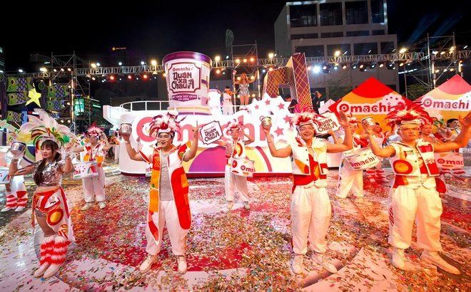Omachi “chơi lớn” mở cửa tự do lễ hội ra mắt sản phẩm mới tại phố đi bộ Nguyễn Huệ