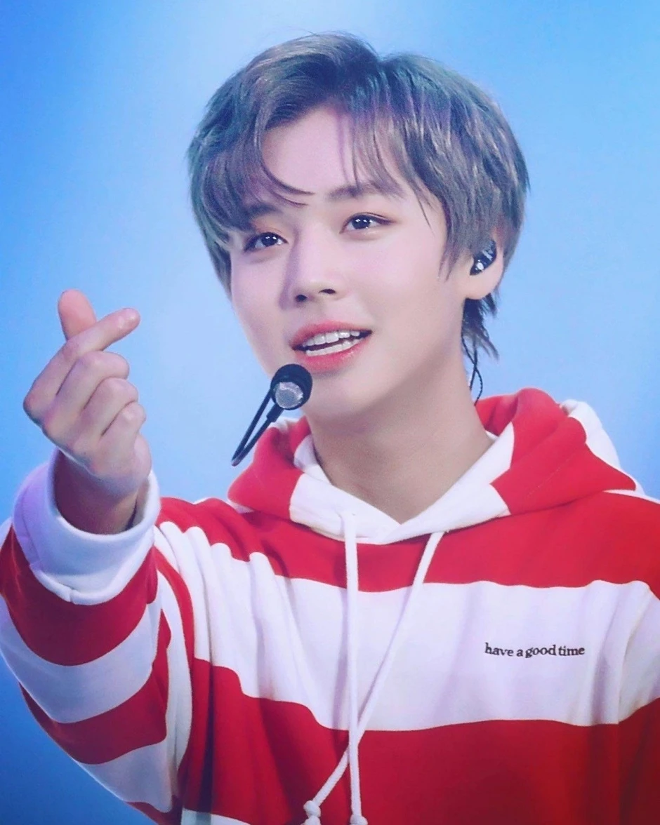 Park Ji Hoon - ca sĩ thần tượng thành tài tử gây sốt