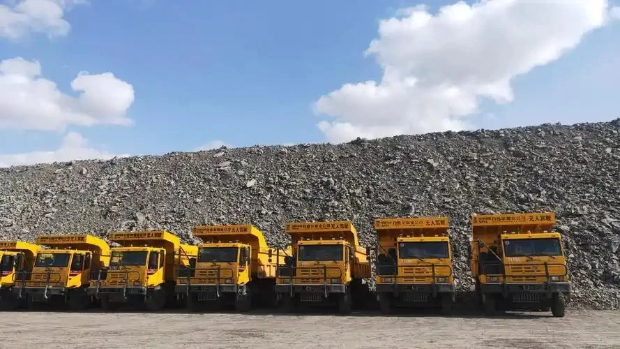 Phát hiện 131 xe tải Trung Quốc không người lái, tích hợp AI: Âm thầm hoạt động 24/7 tại kho báu lộ thiên, sản lượng khai thác hơn 20 triệu m3