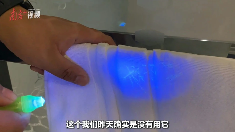 Phát hiện hàng loạt khách sạn nổi tiếng không được thay ga giường, vỏ chăn gối, khăn tắm và cốc nước sau mỗi lượt khách