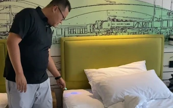 Phát hiện hàng loạt khách sạn nổi tiếng không được thay ga giường, vỏ chăn gối, khăn tắm và cốc nước sau mỗi lượt khách