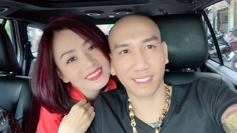 Phú Lê vừa bị bắt - giang hồ mạng có loạt MV hàng chục triệu view Phú Lê vừa bị bắt - giang hồ mạng có loạt MV hàng chục triệu view