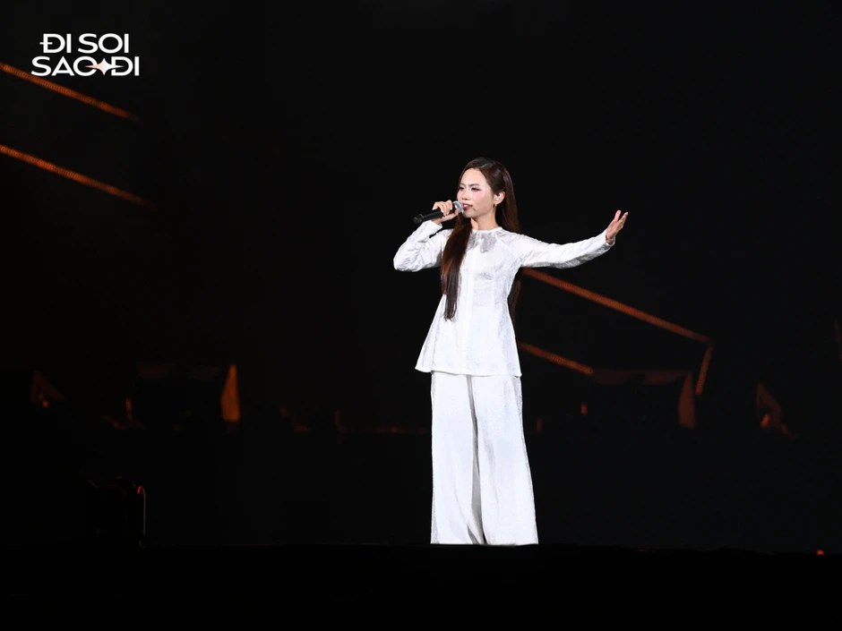 Phương Mỹ Chi "vạ miệng" với giảng viên thanh nhạc đắt show nhất Việt Nam