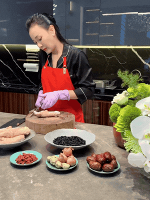 Phương Oanh trở lại với clip mới: tiết lộ các chi tiết đáng chú ý