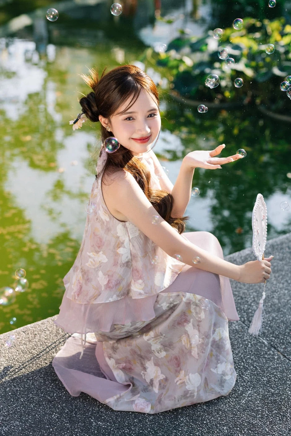 Quên đi những màn biến hình này, hình ảnh hiện tại của các hot streamer cực rạng rỡ!