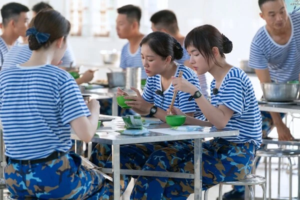 Quốc Trường, Văn Mai Hương xúc động khi tham gia Sao nhập ngũ