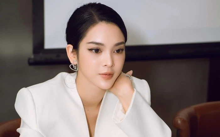 Quỳnh Lương làm mẹ từ năm 18 tuổi, nhan sắc xinh đẹp nhưng cuộc đời lắm truân chuyên