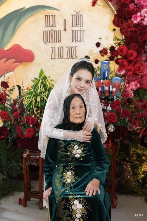 Quỳnh Lương thông báo biến cố gia đình, bài đăng đau đớn lúc nửa đêm gây chạnh lòng