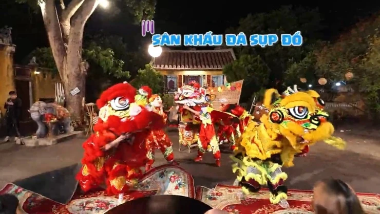 Sân khấu “Bố ơi mình đi đâu thế?” ở Hội An đổ sập vì mưa gió