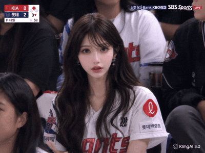 Sana và Momo (TWICE) thắng tuyệt đối trend hot nhất giới thể thao, trí tuệ nhân tạo phải chào thua