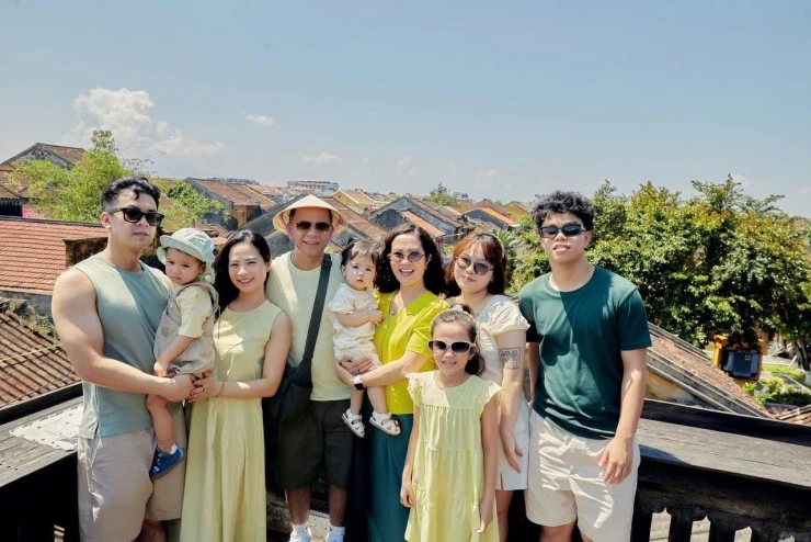 Sao nam Việt đông con nhất: Người làm cha tuổi 49, người 5 con với 3 đời vợ Sao nam Việt đông con nhất: Người làm cha tuổi 49, người 5 con với 3 đời vợ