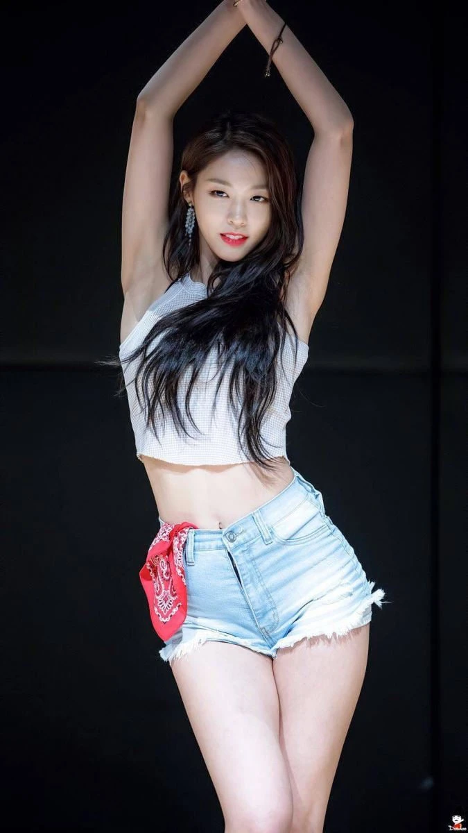 Seolhyun (AOA): Body nét căng từng vòng, hết thời vì lý do "lãng xẹt" Seolhyun (AOA): Body nét căng từng vòng, hết thời vì lý do "lãng xẹt"