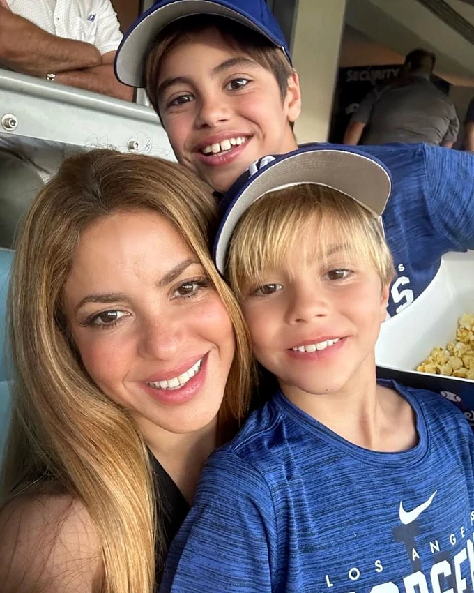 Shakira: Đời tôi không còn chỗ cho yêu đương