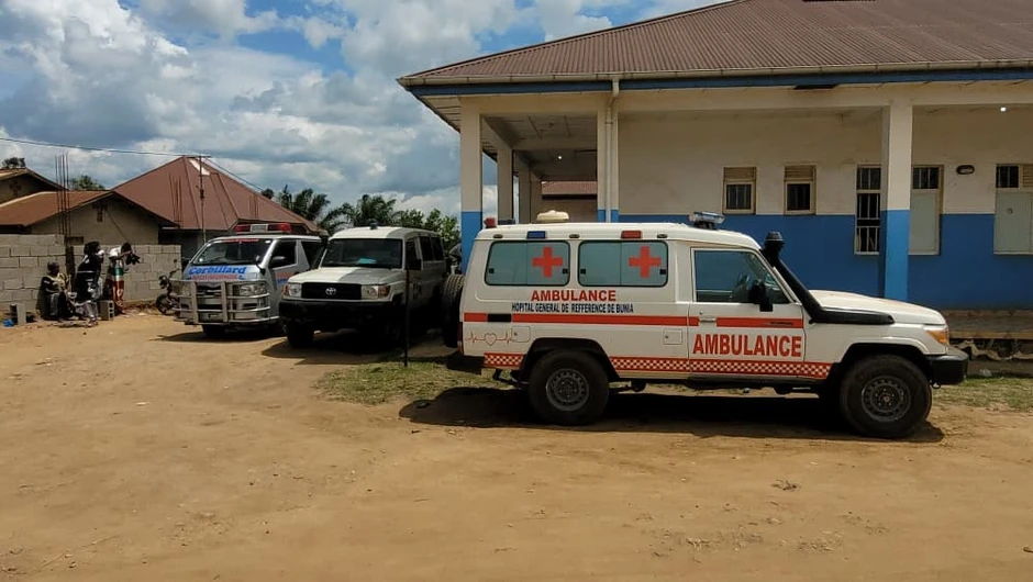 Số người chết trong đợt bùng phát dịch Ebola chủng hiếm tiếp tục tăng mạnh lên 118, người dân căng mình ứng phó dịch lan rộng