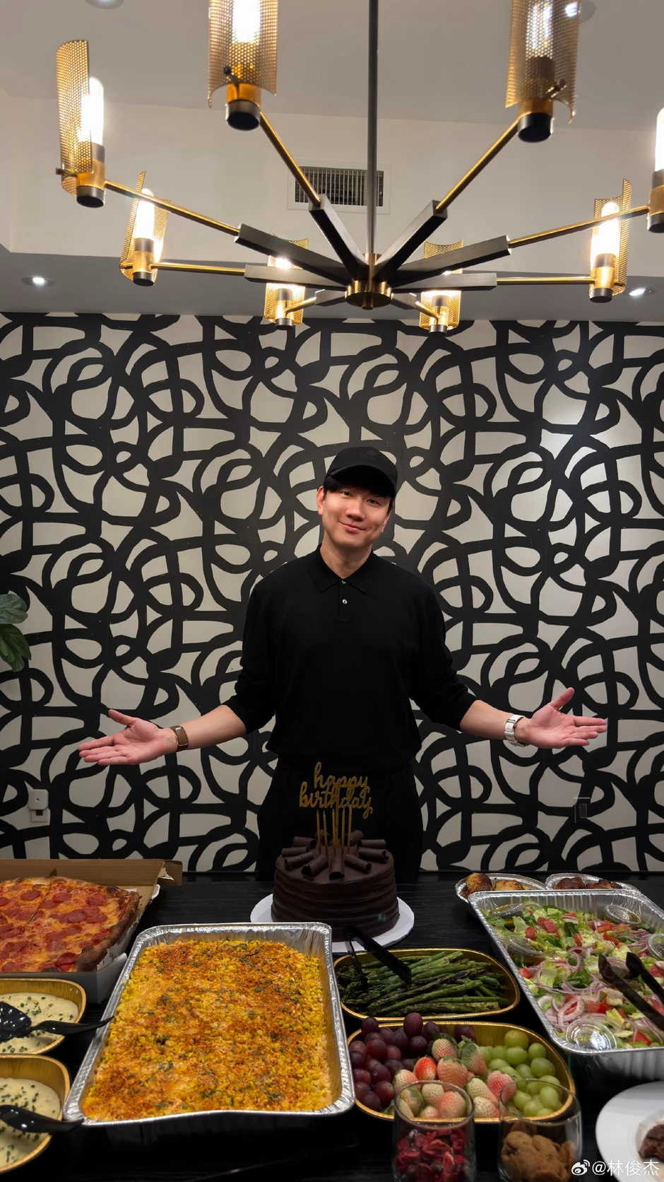 Sốc với tin thiếu gia số 1 showbiz “đá” thiên kim tiểu thư kém 21 tuổi sau 2 tháng công khai yêu