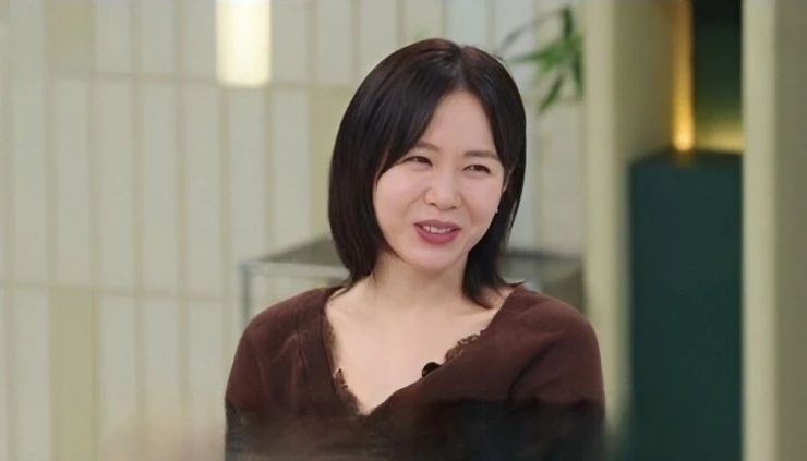 Son Ye Jin hối hận vì lỡ miệng khoe con trên truyền hình