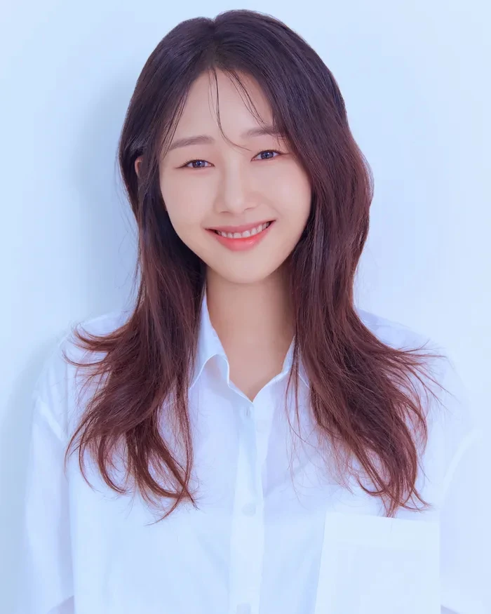 Soo Bin kết hôn ở tuổi 30, nhan sắc cô dâu xinh đẹp ngút ngàn Soo Bin kết hôn ở tuổi 30, nhan sắc cô dâu xinh đẹp ngút ngàn
