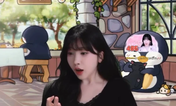 Streamer Soopi bất ngờ có hành động "gây chiến" trên sóng stream, vô tình hay có chủ đích?