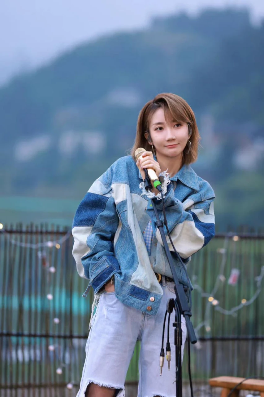Sự hết thời của 1 mỹ nhân: Hủy concert vì ế ẩm, giờ bán vé chỉ còn 150 nghìn đồng