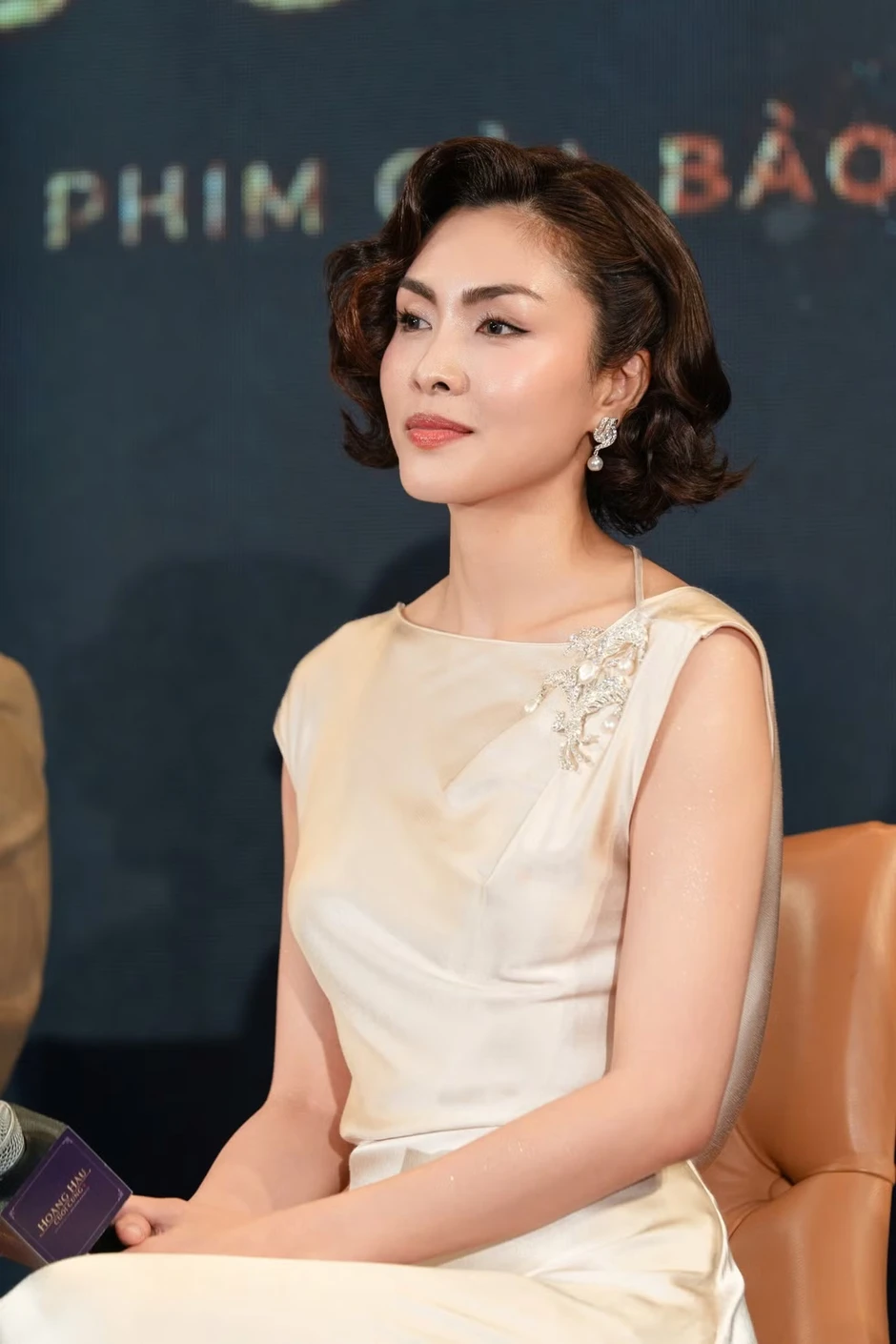 Tăng Thanh Hà đóng Nam Phương Hoàng hậu