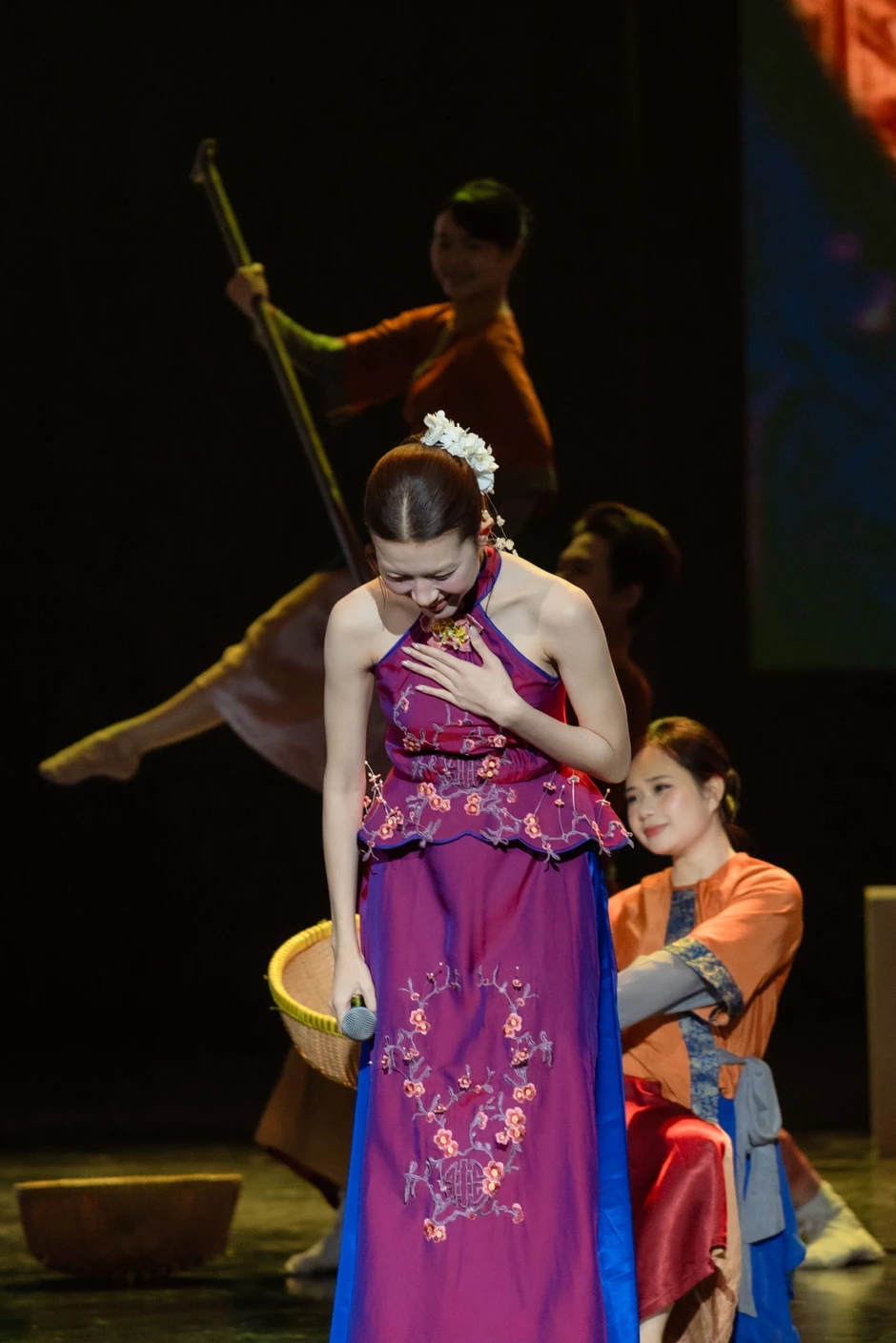 Thái độ của Lamoon khi lộ diện sau ồn ào đời tư Thái độ của Lamoon khi lộ diện sau ồn ào đời tư