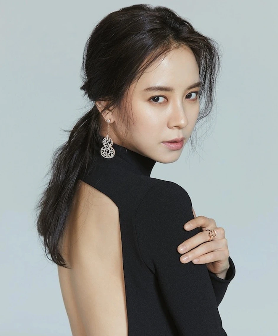 Thái độ của ngọc nữ Running Man Song Ji Hyo giữa tâm bão tẩy chay, bị yêu cầu rời show