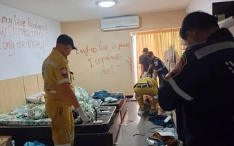Thái Lan: Phát hiện thi thể nữ sinh 21 tuổi trong phòng trọ với những dòng chữ bằng máu kỳ quái
