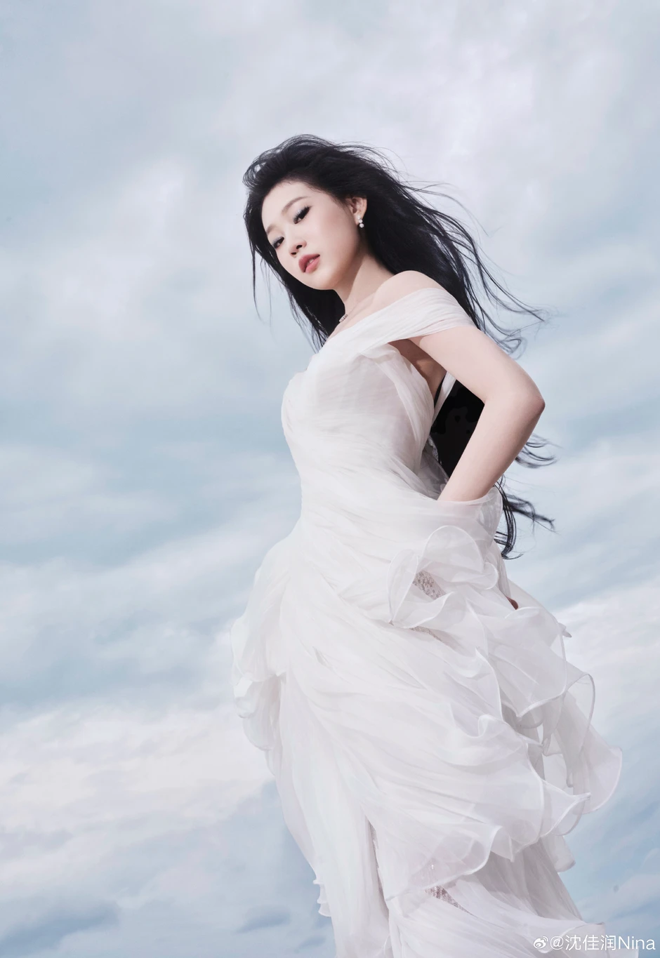 Thẩm Giai Nhuận ê chề bán được 65 bản album, đổi đời nhờ bị đem ra làm trò đùa