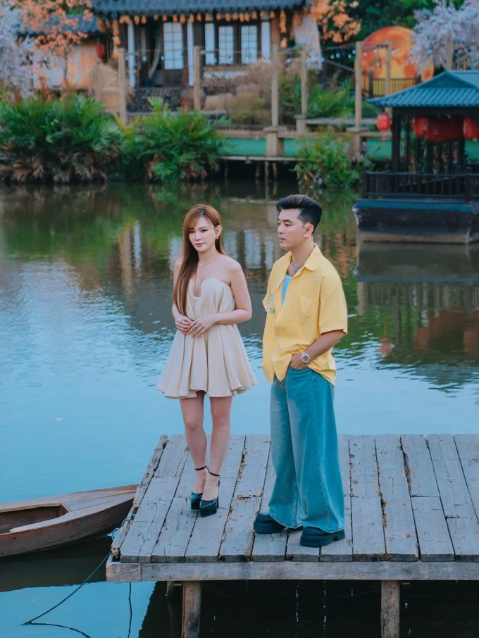 Thu Thủy - Ưng Hoàng Phúc tái hợp sau 23 năm