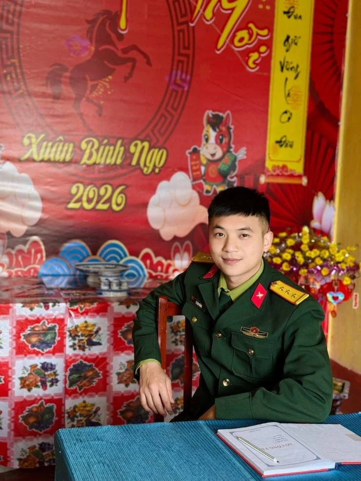 Thượng úy Lê Văn Thắng - hot boy quân đội từng gây sốt bên Hòa Minzy trong Sao Nhập Ngũ đột ngột qua đời