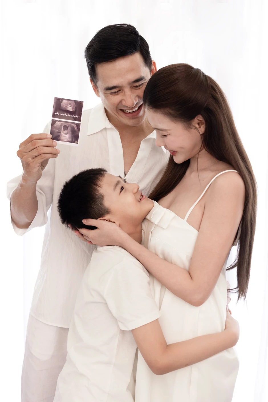 Thuý Diễm mang thai lần 2