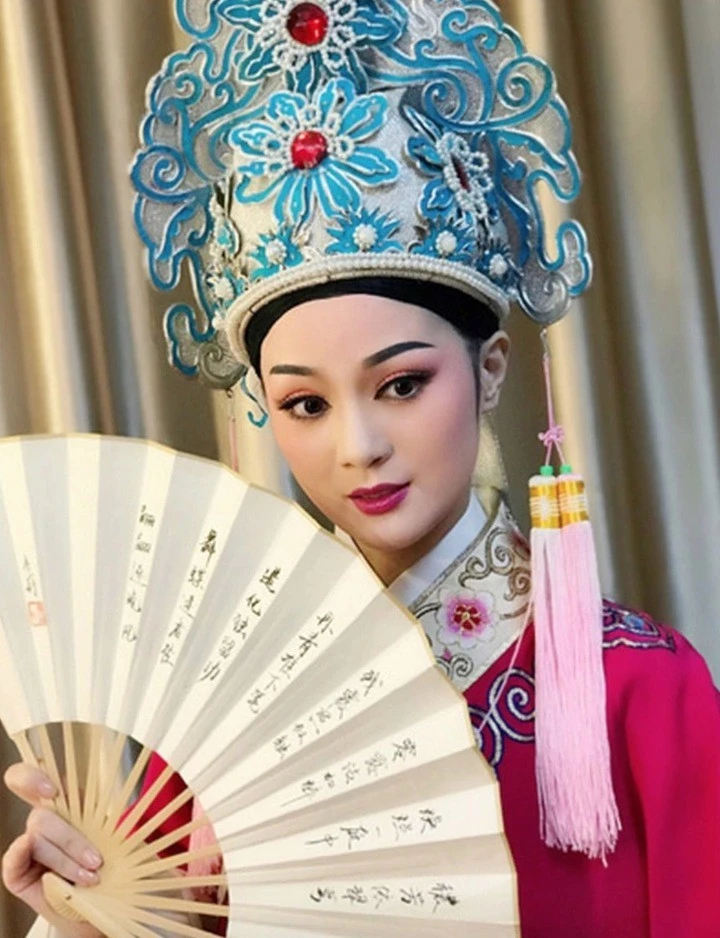 Tiên nữ đứng cạnh Bồ Tát phim Tây du ký: Sự nghiệp lừng lẫy, U50 vẫn trẻ đẹp Tiên nữ đứng cạnh Bồ Tát phim Tây du ký: Sự nghiệp lừng lẫy, U50 vẫn trẻ đẹp
