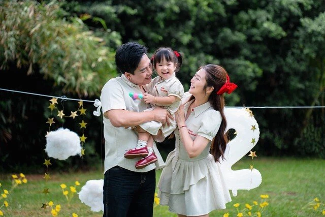 Tin vui của vợ chồng Thanh Trúc - Châu Khải Phong Tin vui của vợ chồng Thanh Trúc - Châu Khải Phong