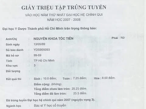 Tóc Tiên thi Đại học đạt điểm 10, đỗ trường Y Dược nhưng bỏ học đi hát bị mẹ từ mặt Tóc Tiên thi Đại học đạt điểm 10, đỗ trường Y Dược nhưng bỏ học đi hát bị mẹ từ mặt
