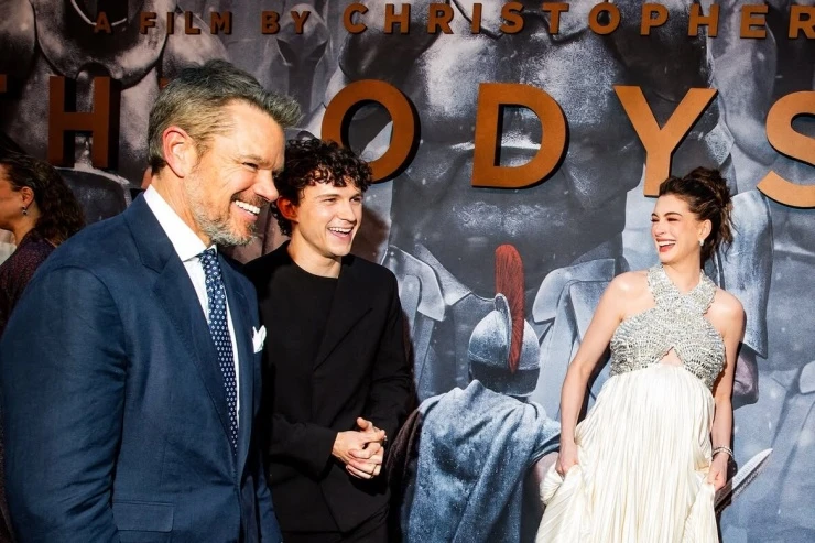 Tom Holland thừa nhận từng xấu hổ khi quảng bá một số bộ phim của mình Tom Holland thừa nhận từng xấu hổ khi quảng bá một số bộ phim của mình