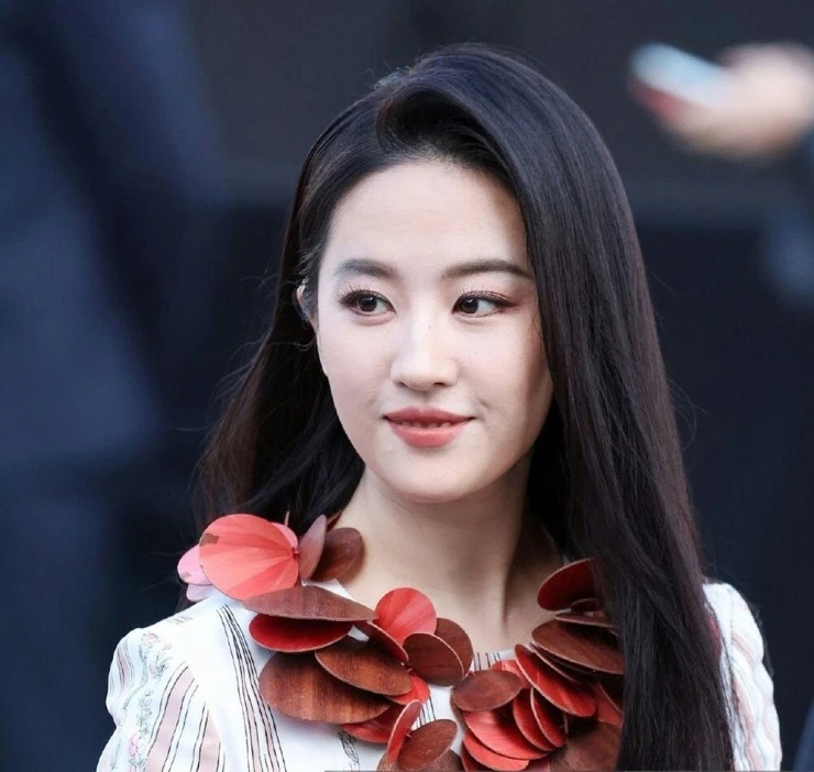 Top 10 mỹ nhân được yêu thích nhất điện ảnh Hoa ngữ gây nhiều tranh cãi Top 10 mỹ nhân được yêu thích nhất điện ảnh Hoa ngữ gây nhiều tranh cãi