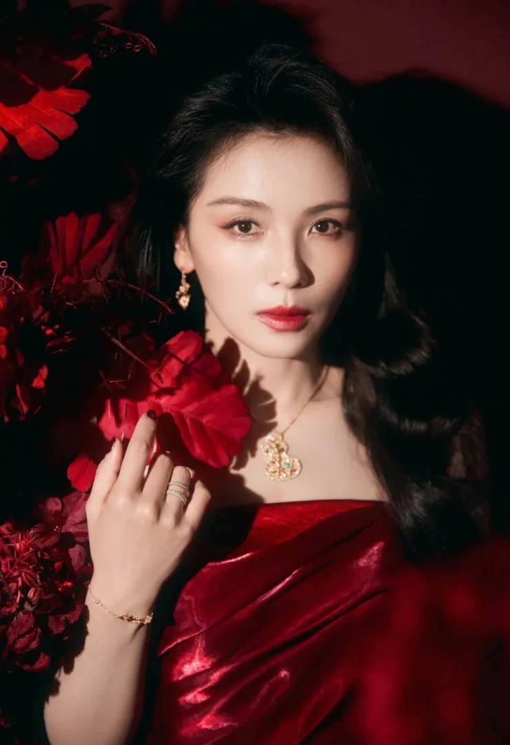 Top 10 mỹ nhân được yêu thích nhất điện ảnh Hoa ngữ gây nhiều tranh cãi Top 10 mỹ nhân được yêu thích nhất điện ảnh Hoa ngữ gây nhiều tranh cãi