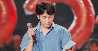 Trúc Nhân thông báo tin buồn
