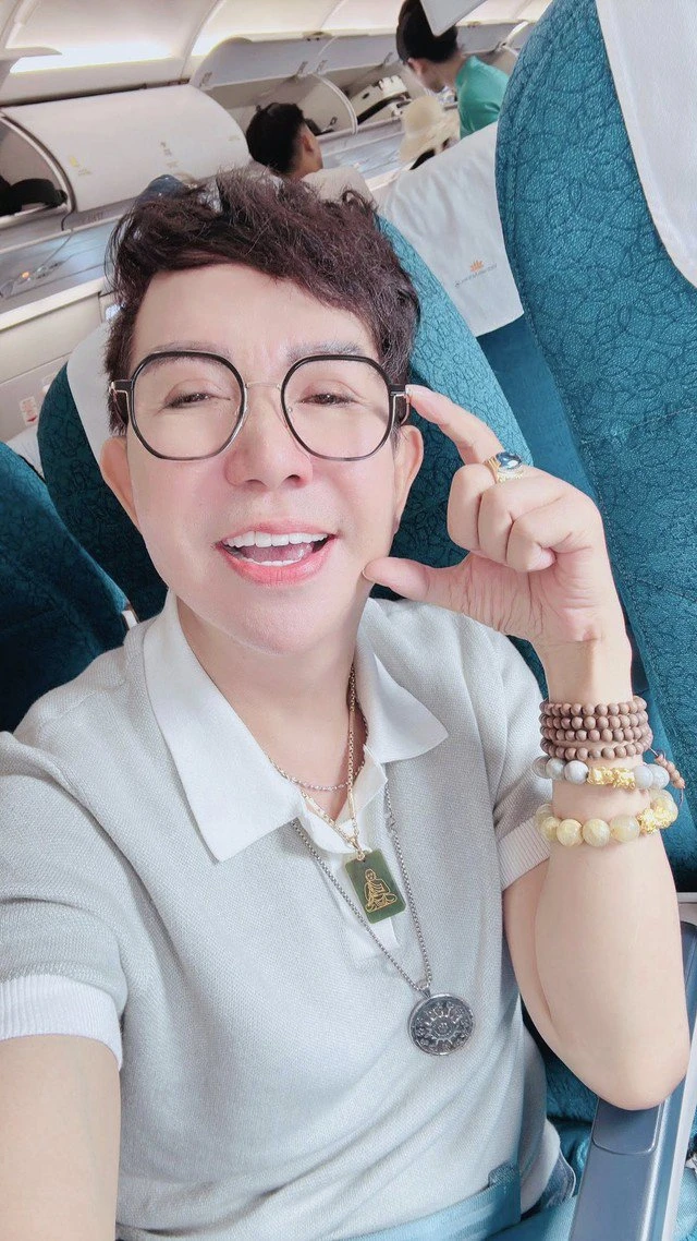 Trước khi bị bắt vì liên quan đến ma túy, Long Nhật từng cãi lời cha để theo đuổi giấc mơ ca hát