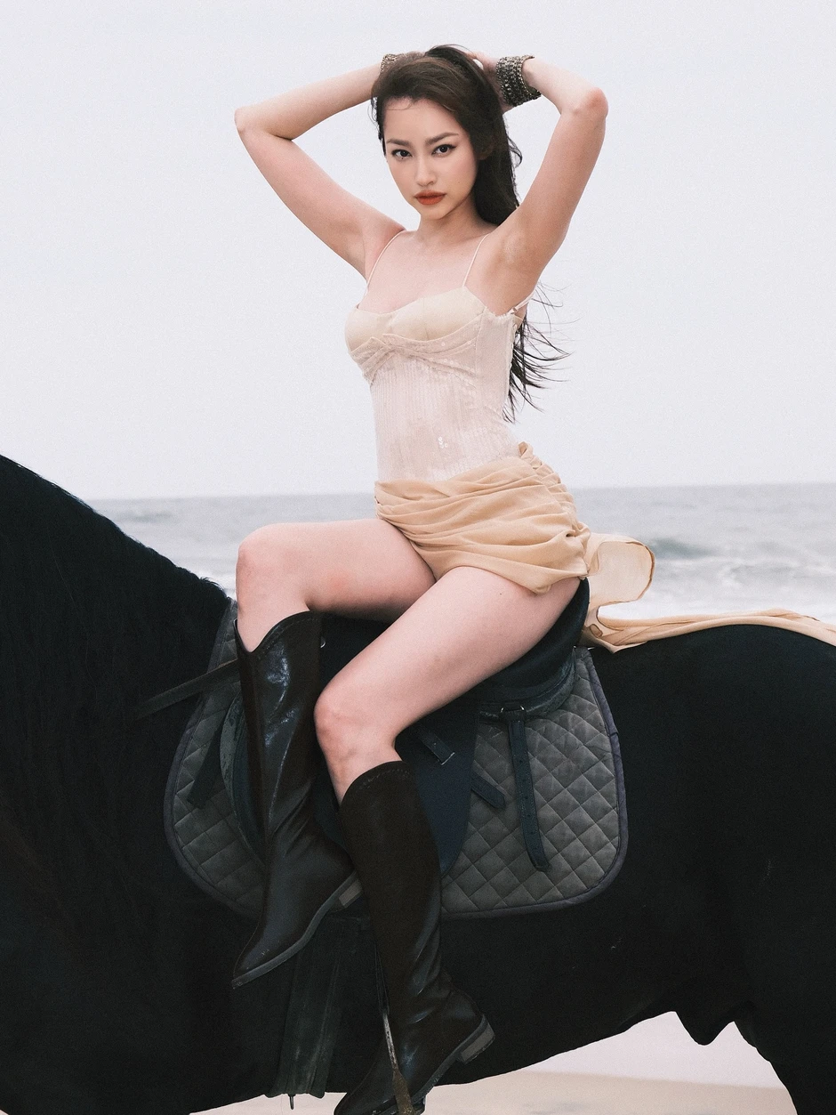 Trương Tri Trúc Diễm nhận thư mời casting từ Victoria's Secret Trương Tri Trúc Diễm nhận thư mời casting từ Victoria's Secret