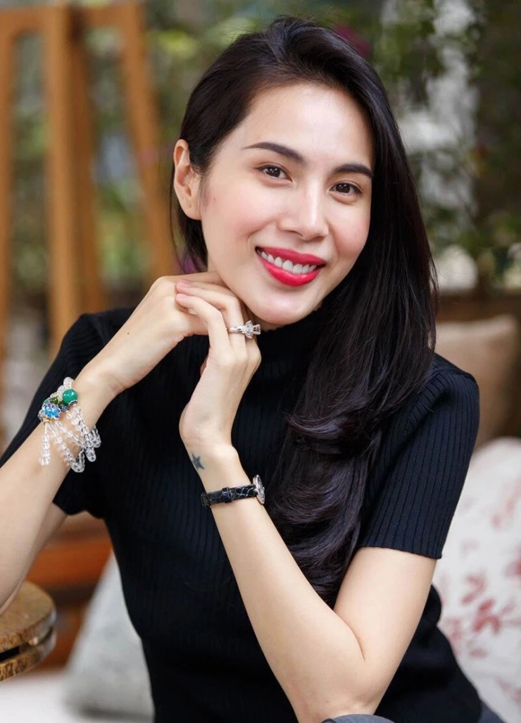 Từ ca sĩ, CEO đến á hậu cùng tên Thủy Tiên nổi tiếng nhất showbiz Việt Từ ca sĩ, CEO đến á hậu cùng tên Thủy Tiên nổi tiếng nhất showbiz Việt