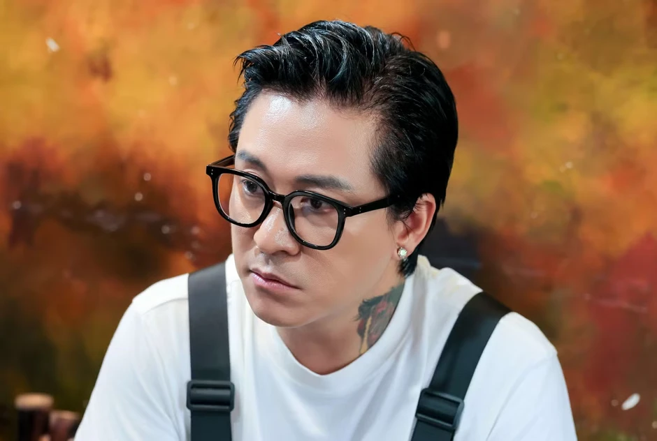 Tuấn Hưng thông báo nóng