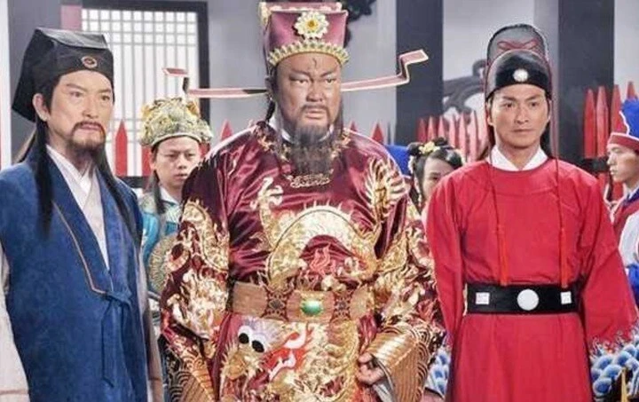 Tuổi xế chiều kín tiếng, không vợ con của Công Tôn Sách kinh điển màn ảnh Tuổi xế chiều kín tiếng, không vợ con của Công Tôn Sách kinh điển màn ảnh