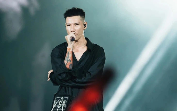 Tương tác bất ngờ giữa G-DRAGON và "anh Long Việt Nam", dân tình lại nhớ Vụ Nổ Lớn