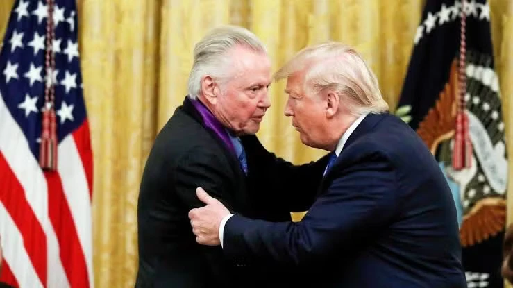 Tuyên bố bất ngờ từ ông Trump