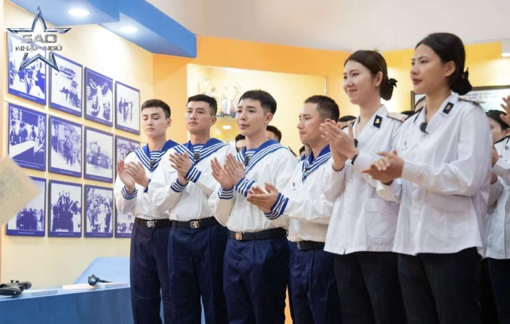 Văn Mai Hương lần đầu tiết lộ truyền thống gia đình